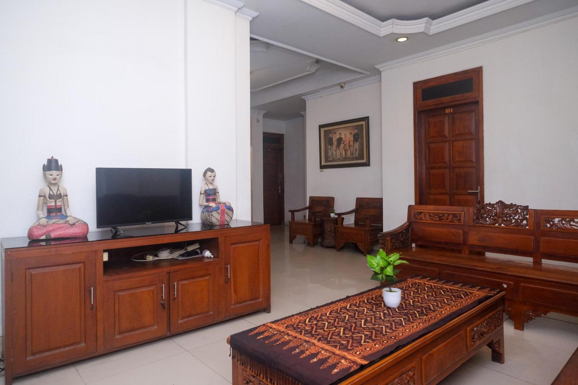 Urbanview Hotel Pondok Anggun Yogyakarta By Reddoorz Maguwo Ngoại thất bức ảnh