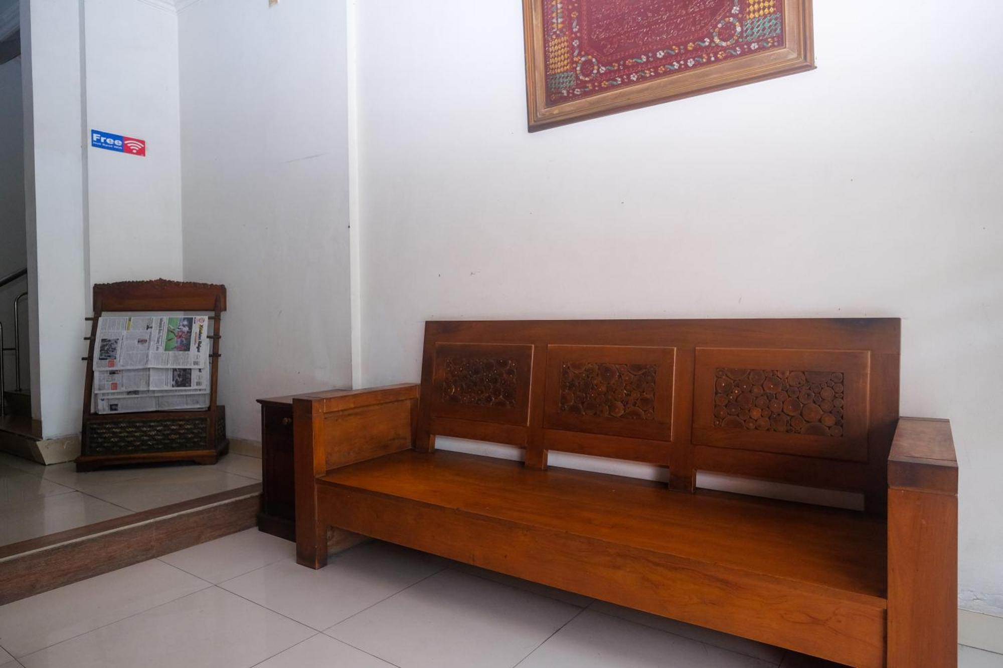 Urbanview Hotel Pondok Anggun Yogyakarta By Reddoorz Maguwo Ngoại thất bức ảnh