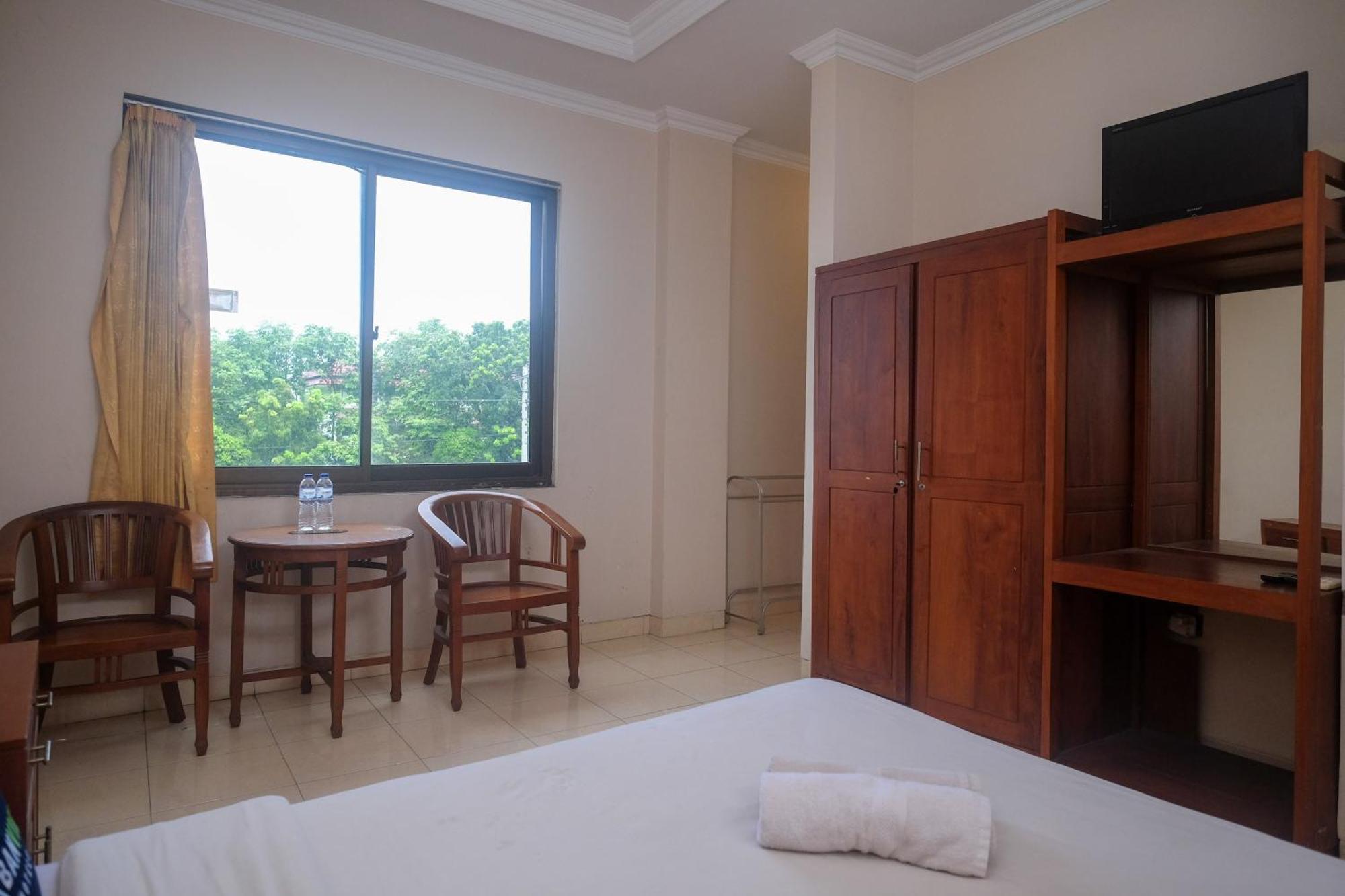 Urbanview Hotel Pondok Anggun Yogyakarta By Reddoorz Maguwo Ngoại thất bức ảnh