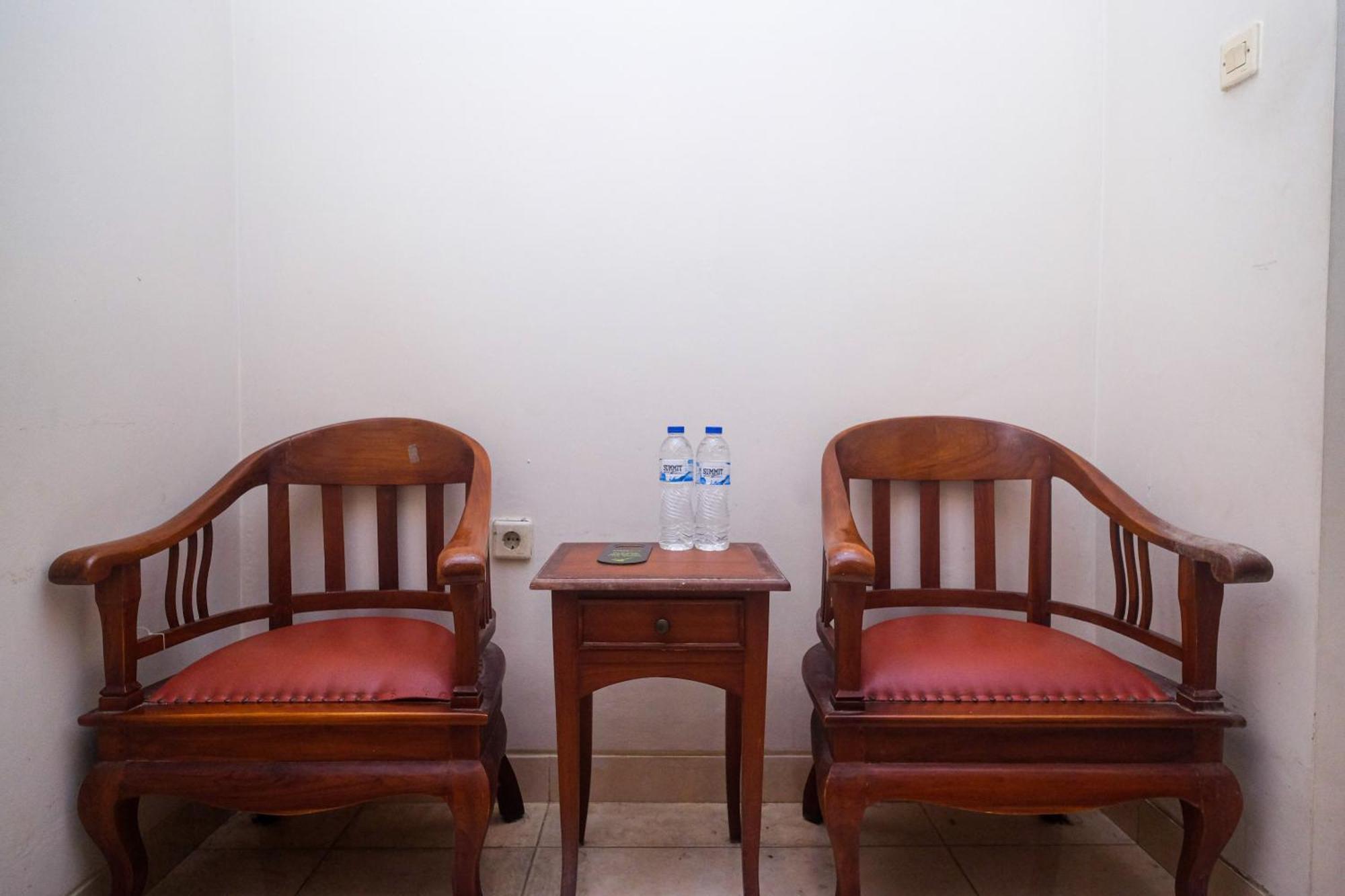 Urbanview Hotel Pondok Anggun Yogyakarta By Reddoorz Maguwo Ngoại thất bức ảnh
